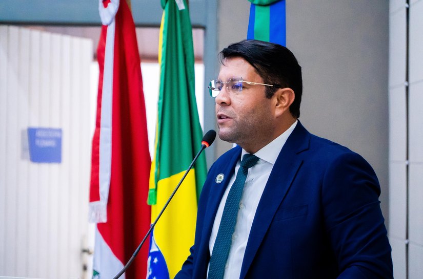 Allan Pierre cobra ações urgentes da Prefeitura para reduzir impactos das chuvas nas Grotas do Benedito Bentes