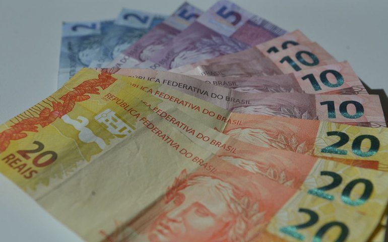 Empresas procuraram menos crédito em março