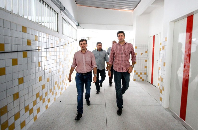 Rui vistoria reforma da Escola Pompeu Sarmento