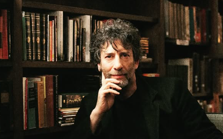 Netflix cancela 'Sandman' após acusações contra Neil Gaiman