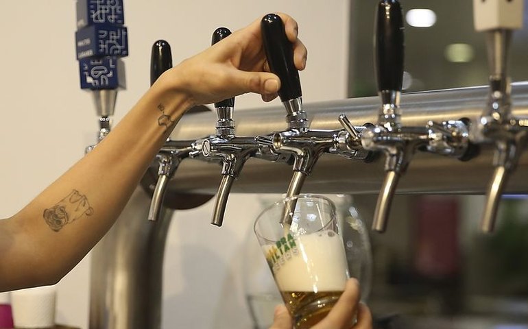 Festival cervejeiro celebra seus 
10 anos e volta ao  Píer Mauá