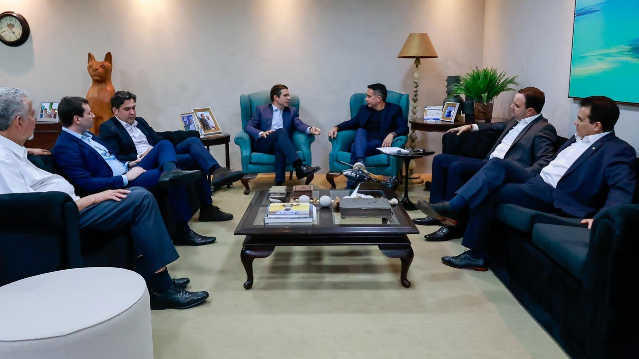 Governador discute pautas estratégicas com Hugo Motta, candidato à presidência da Câmara