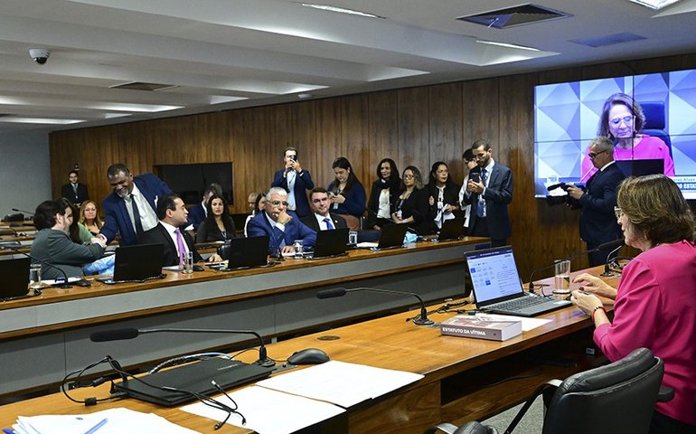 Censo poderá incluir dados sobre TDAH, dislexia e doenças raras, aprova CDH