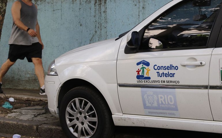 Com políticos em campo, eleições em conselhos tutelares têm adesão de mais de 2,3 milhões de votos