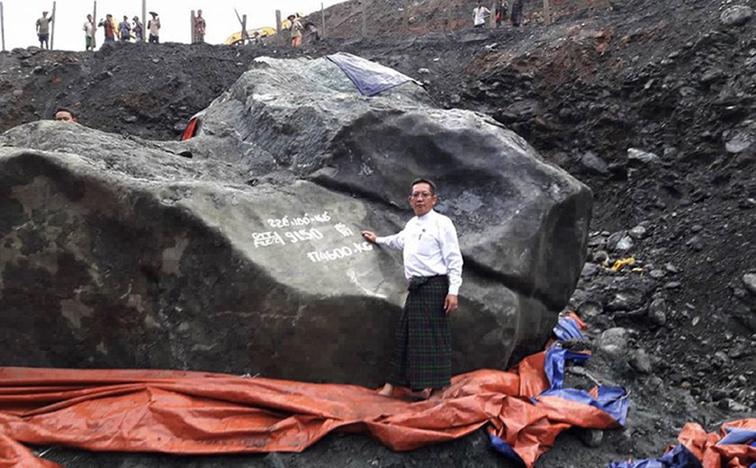 Pedra de jade de 174 toneladas é descoberta em Mianmar
