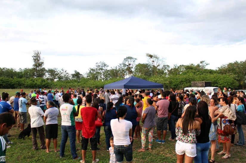 Prefeito Geo Cruz lança pedra fundamental de estádio em Ibateguara