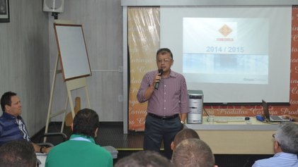 Coringa inicia ano discutindo estratégias comerciais para 2015