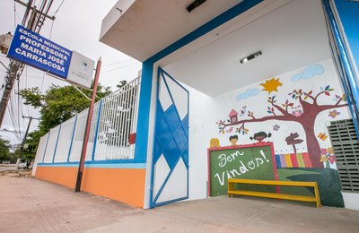 Escola Maria José Carrascosa recebe ação de arborização e educação ambiental