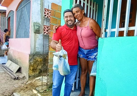 Prefeito de Viçosa anuncia entrega de 15 toneladas de alimentos na Semana Santa