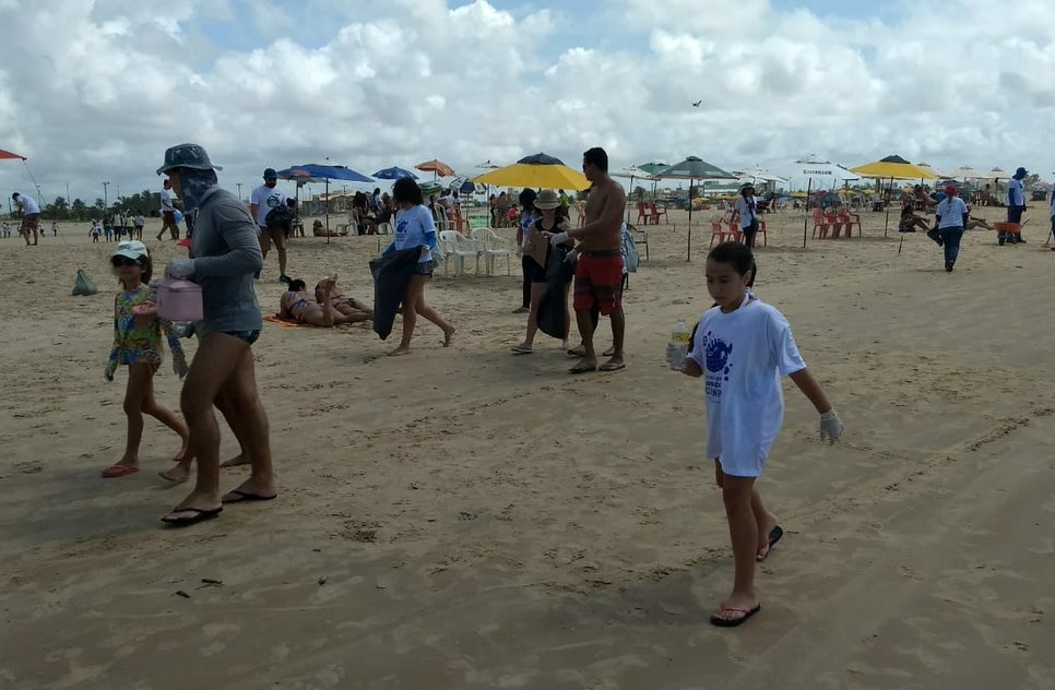 Limpeza de praia / Foto: Foto: Sérgio Ferreira