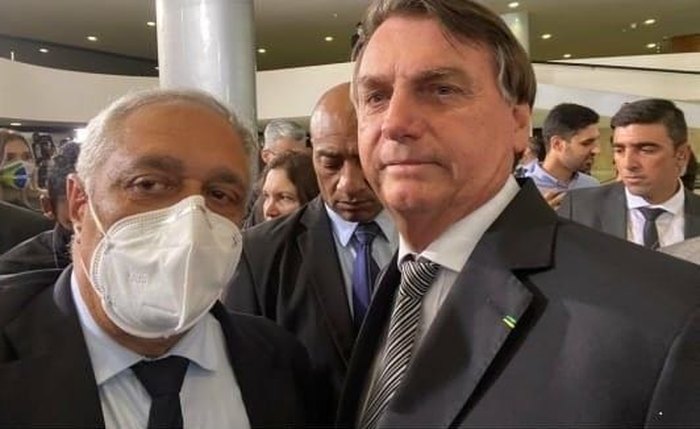 Emmanuel Fortes e Bolsonaro