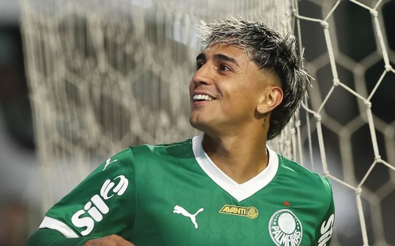 Palmeiras avalia proposta do Austin FC por Facundo Torres