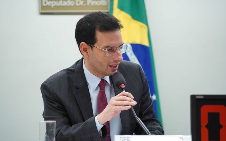 Instalada comissão especial sobre catástrofes climáticas