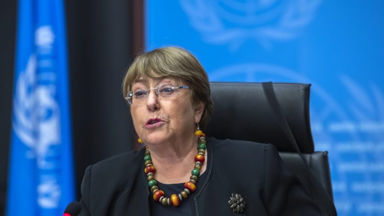 'Democracia está falhando ao não produzir resultado esperado na AL', diz Bachelet