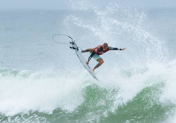 Filipinho cai nas quartas e Tomas Hermes perde na semifinal em Gold Coast