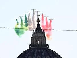 Italianos doam cada vez menos à Igreja Católica e cada vez mais ao Estado