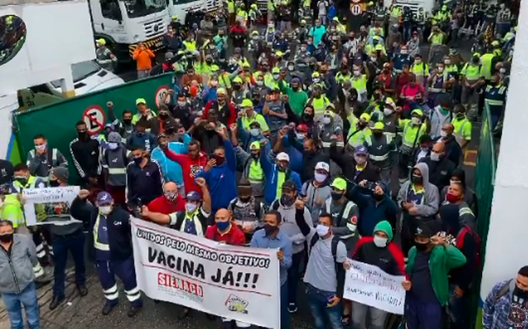 Garis da cidade de São Paulo entram em greve por vacina contra covid-19