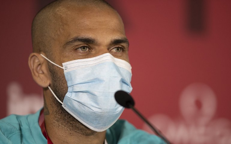 Daniel Alves avisa que pretende ‘escrever um belo capítulo’ na história do Pumas