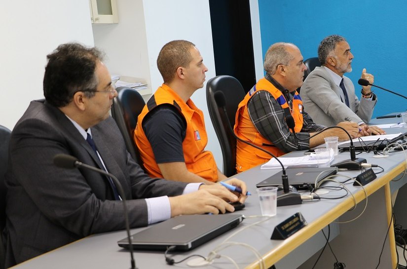 PGJ e Comissão de Apoio Institucional às Vítimas das Enchentes recomendam medidas para prefeitos e coordenadores da Defesa Civil