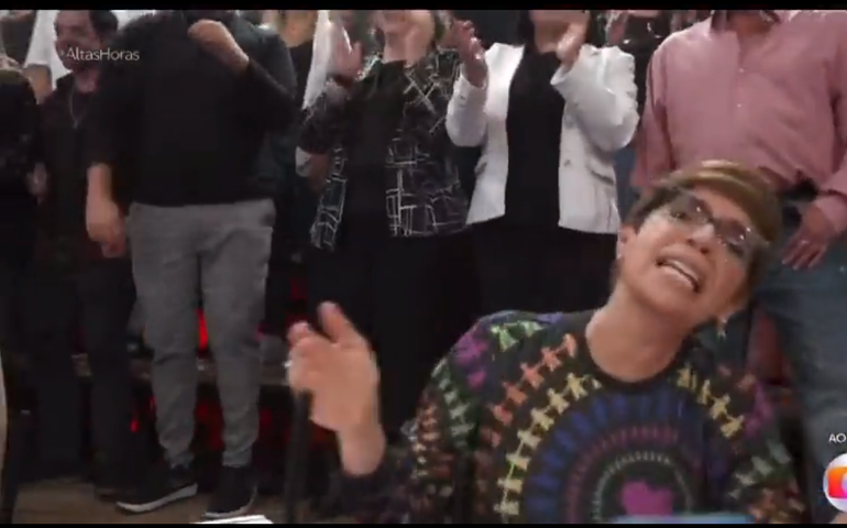 Renata Lo Prete viraliza na internet após dançar ao som de Gloria Groove no 'Altas Horas'