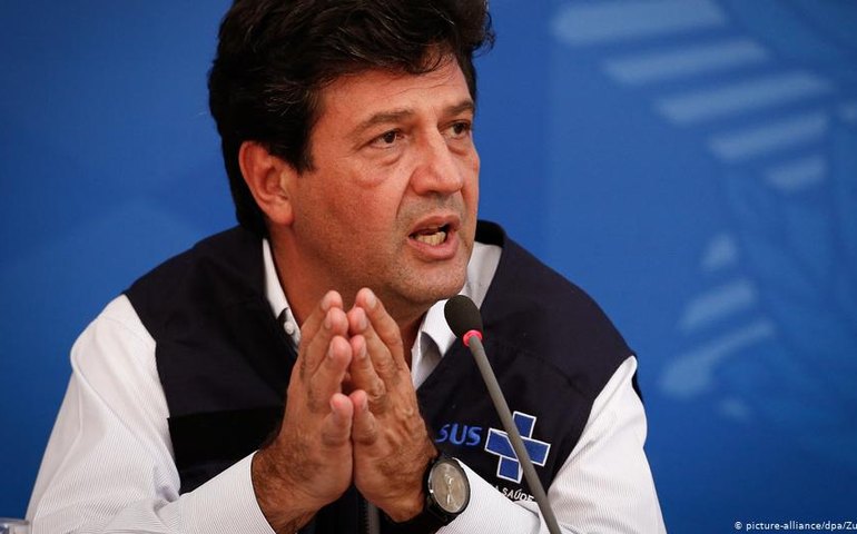 País está muito perto de uma ruptura democrática, avalia Mandetta