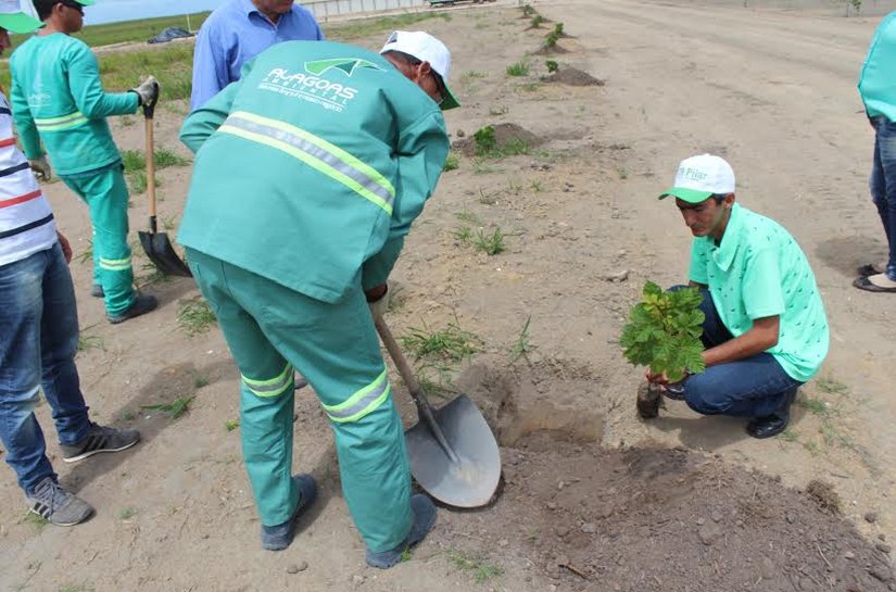 Moradores de Craíbas conhecem Central de Tratamento de Resíduos no Pilar