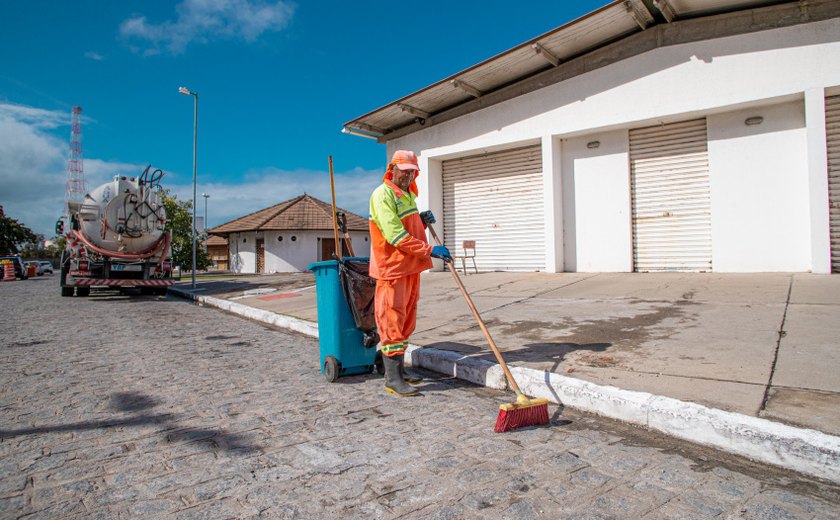 Mutirão de Limpeza leva serviços a alguns bairros de Maceió