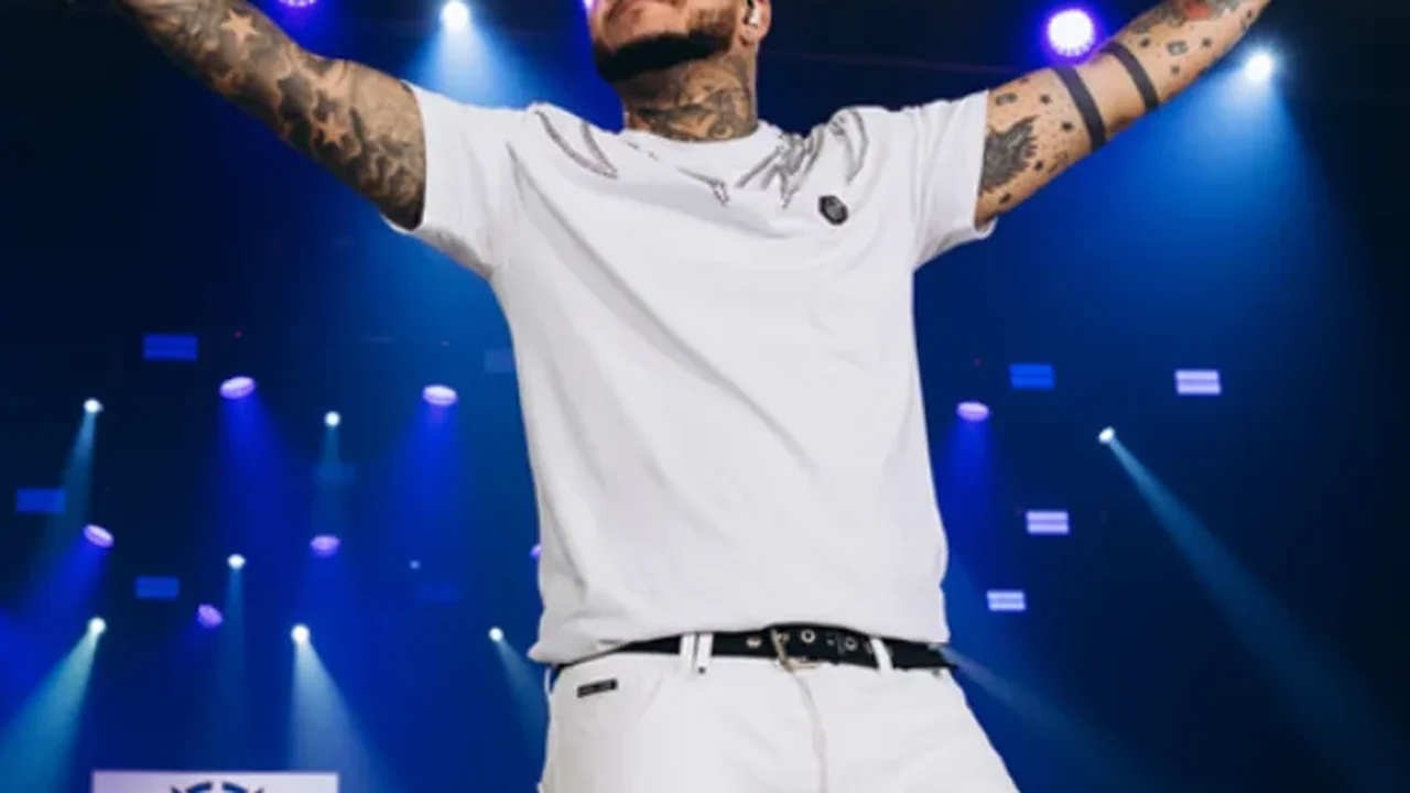 Suel lança “É Dela Que Eu Gosto” e antecipa álbum “Ainda Mais 2002”