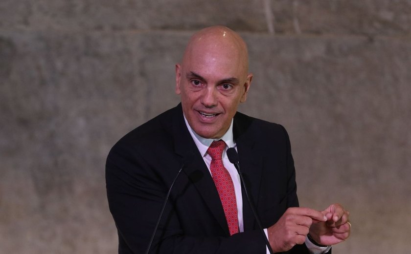 Moraes nega pedido de Bolsonaro para exibir vídeos em interrogatório sobre a tentativa de golpe