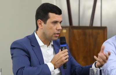 Presidente da AMA participa de sessão especial na ALE sobre “Golpe do Diploma” 