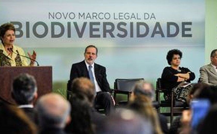 Dilma veta seis pontos da lei que regulamenta acesso à biodiversidade