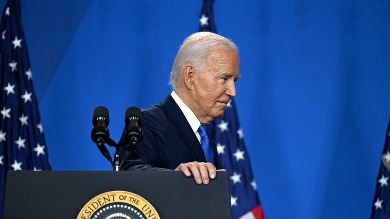 Cai o número de americanos que consideram presidente Biden 'mentalmente afiado', diz pesquisa