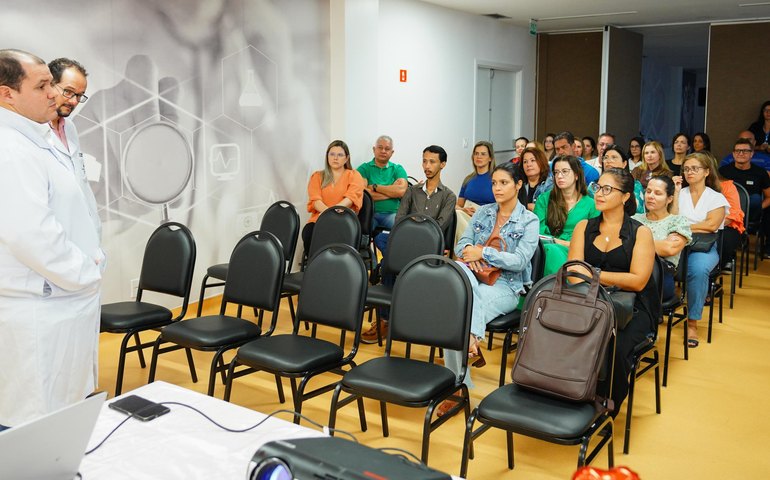 Odontólogos da I Região de Saúde são capacitados sobre atendimento a cardiopatas na Atenção Primária