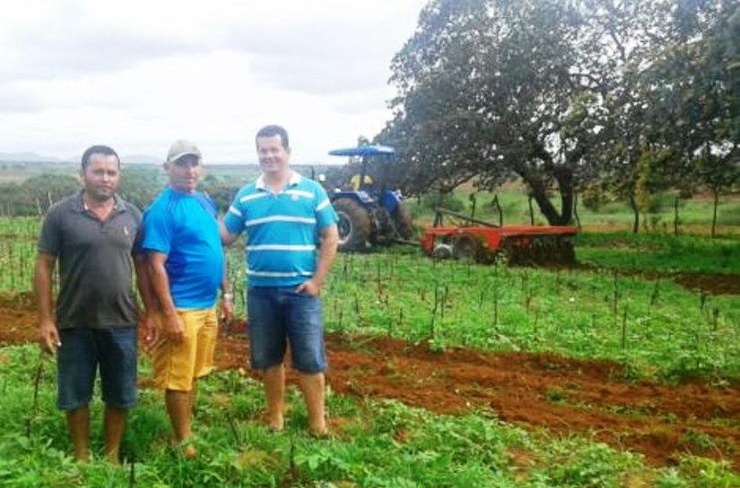 Agricultores de Igaci vibram com apoios recebidos até da natureza