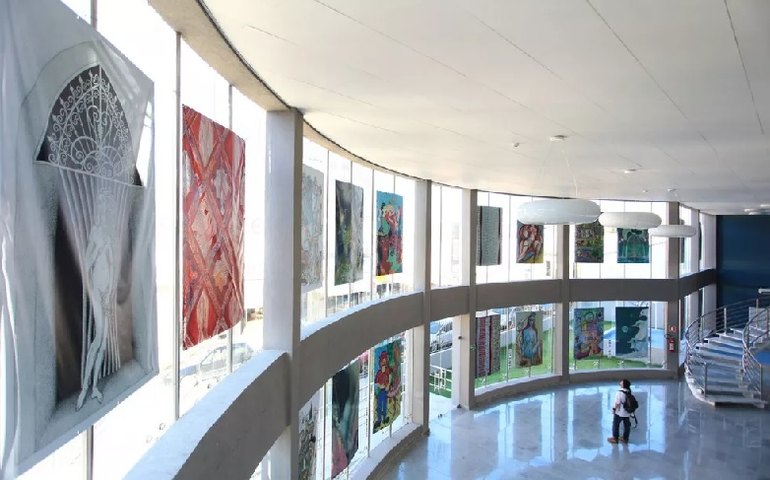 Exposição Reencontro promove interação com artistas