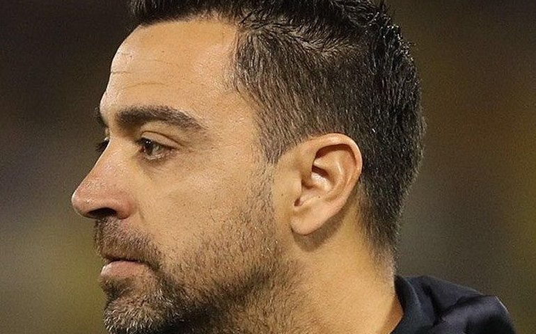 Saiba o que está por trás da demissão de Xavi Hernández do Barcelona