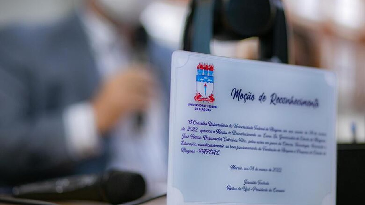 Diploma de Honra ao Mérito: Ufal, Ifal, Uneal e Uncisal homenageiam Renan Filho
