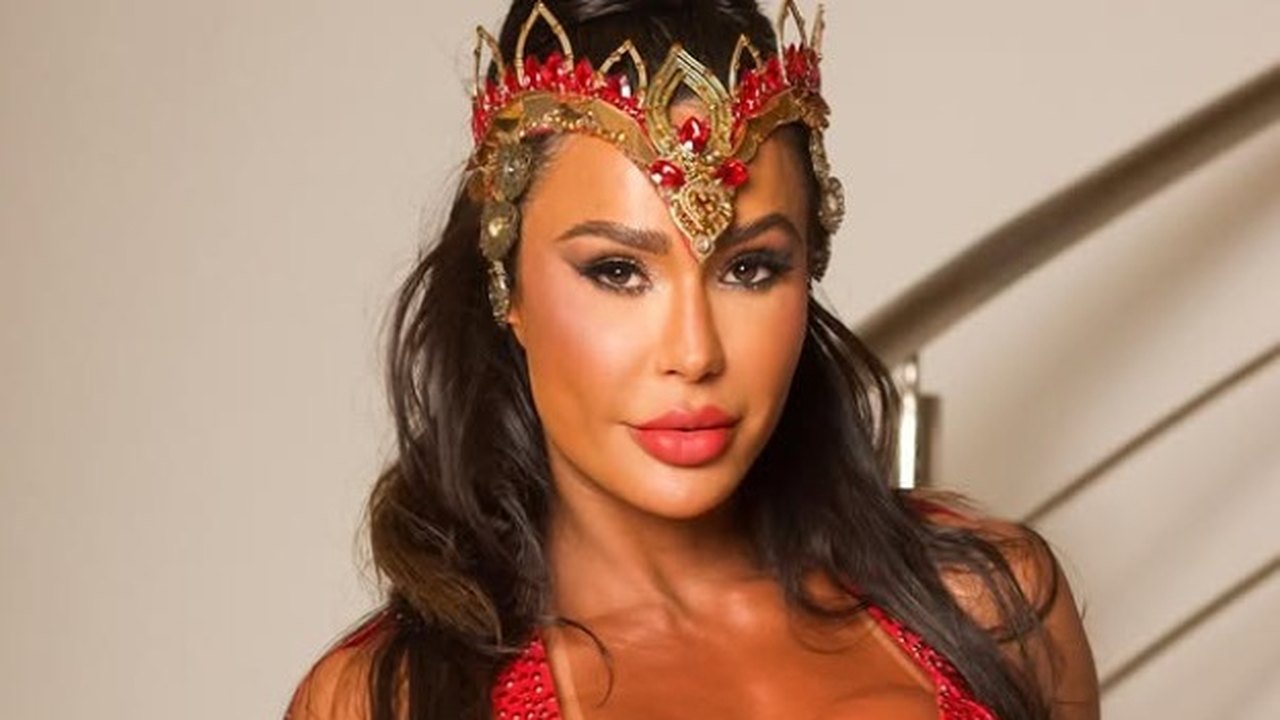 Gracyanne brinca sobre fazer trisal com Belo e Viviane Araújo em novela: 'Pagando bem...'