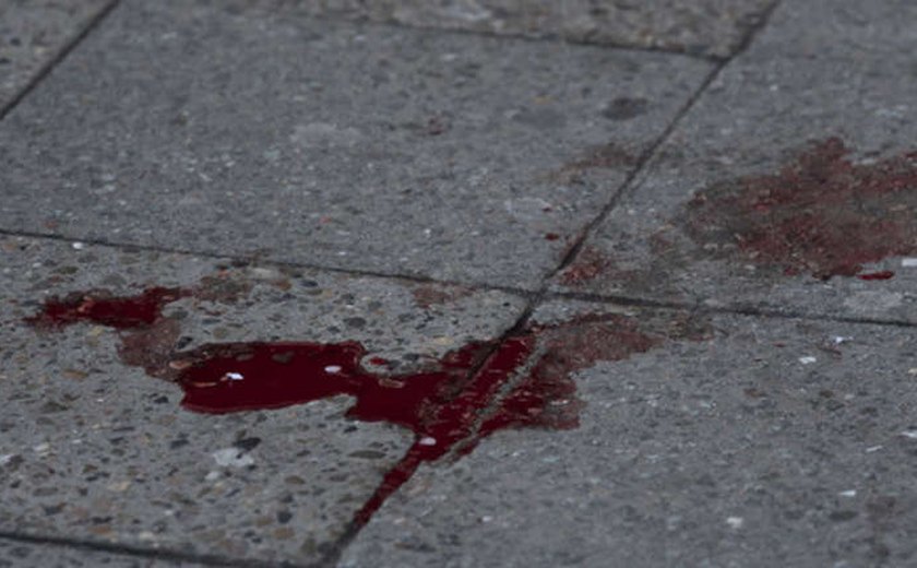 Dois homens são linchados após roubar celulares