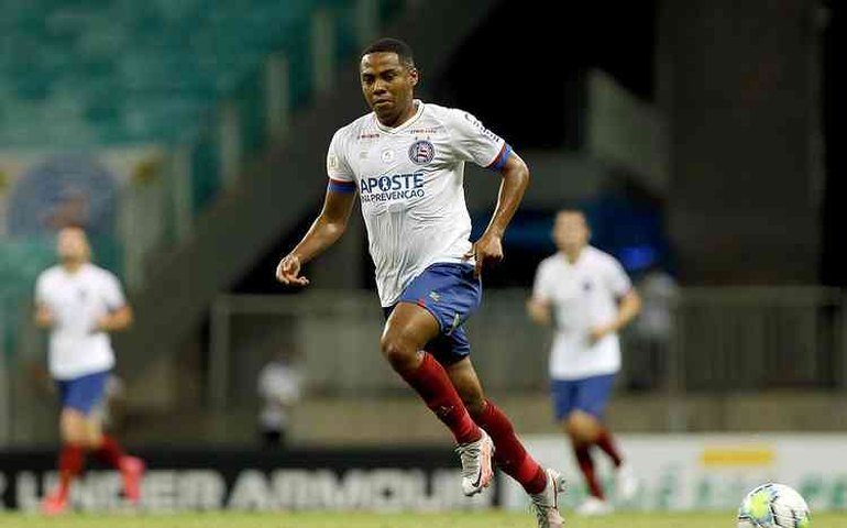 Bahia encara o Coritiba com retorno dos volantes titulares Elias e Gregore