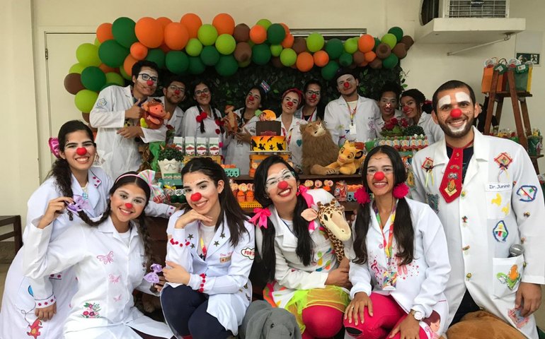 Sorriso de Plantão realiza arrecadação de brinquedos para o Dia das Crianças