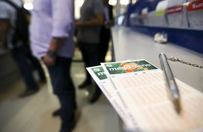 Mega-sena acumula de novo e prêmio vai para R$ 61 milhões