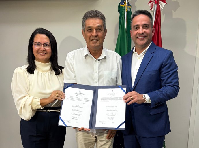 Prefeito de Branquinha e Governador Paulo Dantas assinam ordem de serviço para construção de nova escola