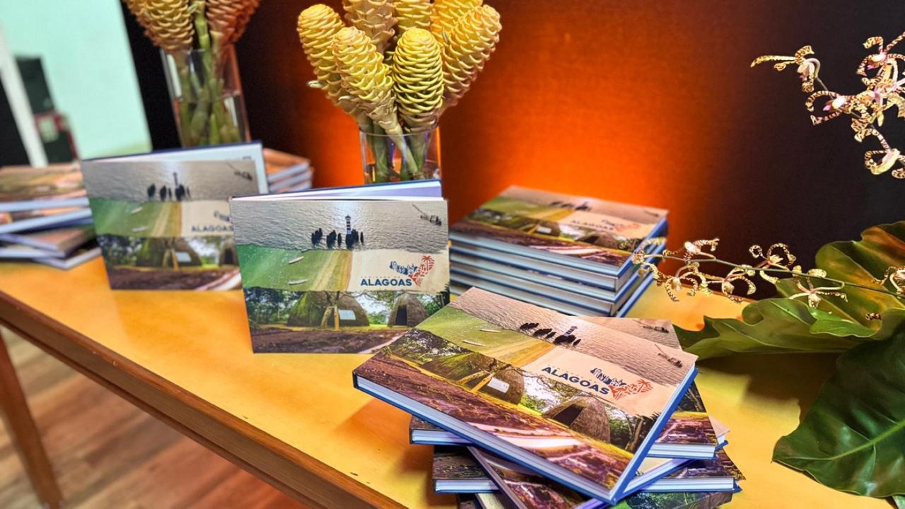 Secretaria de Planejamento lança livro 'Caminhos de Alagoas' com dados e análises sobre o estado