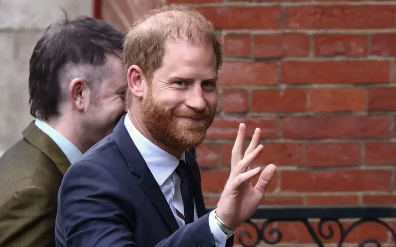 Advogado de Harry diz que supostas violações de tabloide foram 'chocantes'