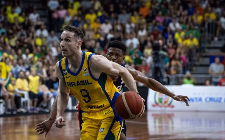 Seleção brasileira masculina de basquete define amistosos antes da disputa do Pré-Olímpico