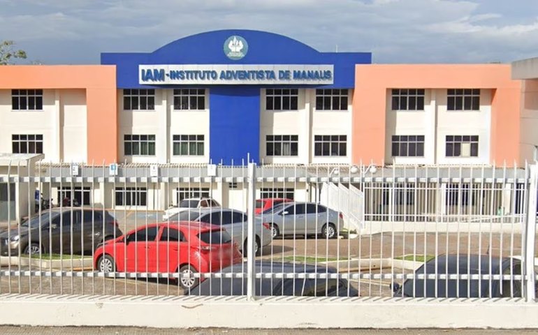 Estudante ataca colegas e professora em escola de Manaus; três ficam levemente feridos