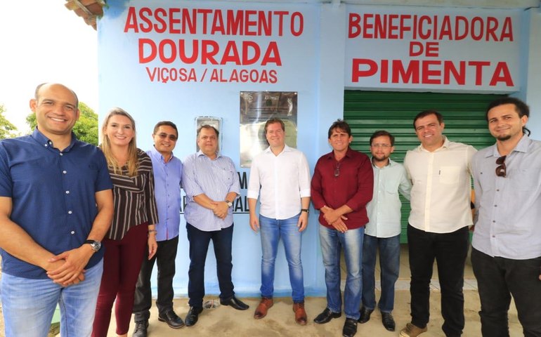 Em Viçosa, Marx Beltrão e Incra inauguram pavimentação de acesso ao Assentamento Dourada