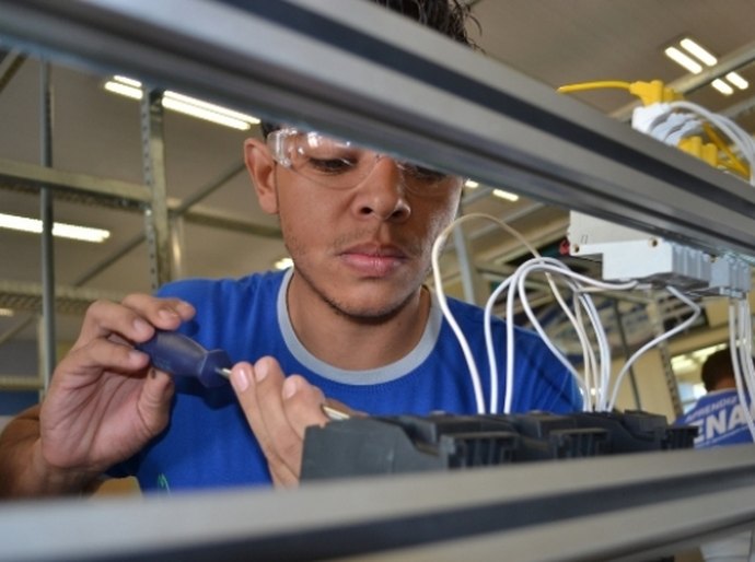 Ressocialização oferta cem vagas em cursos profissionalizantes