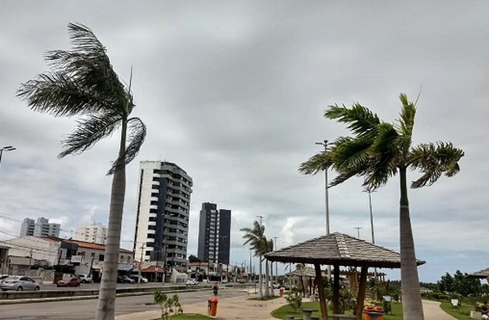 Defesa Civil de Aracaju alerta para ventos fortes nas próximas 24 horas